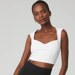 Alo ribbed sweetheart short sleeve top